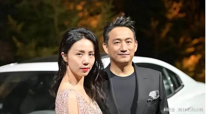 黄磊的“虚假人设”难怪贾冰越来越红PG麻将胡了沈腾一句话彻底揭开了(图4)