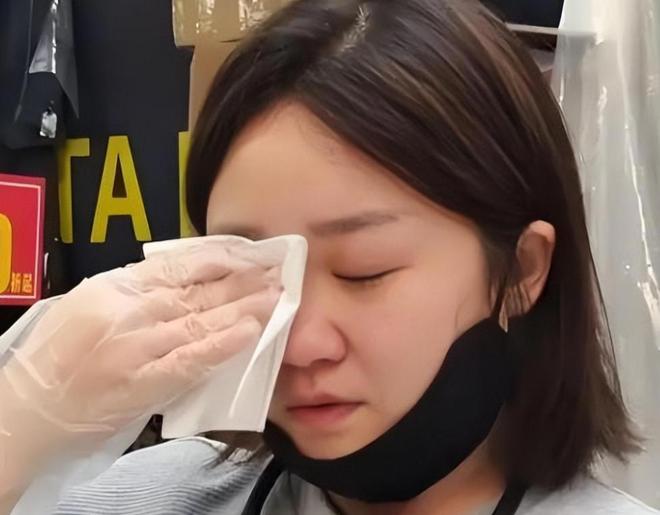 近况曝光！摆摊卖甜品想踏出重生第一步麻将胡了app“重庆姐弟坠亡案”妈妈(图6)