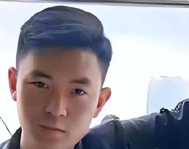 近况曝光！摆摊卖甜品想踏出重生第一步麻将胡了app“重庆姐弟坠亡案”妈妈(图4)
