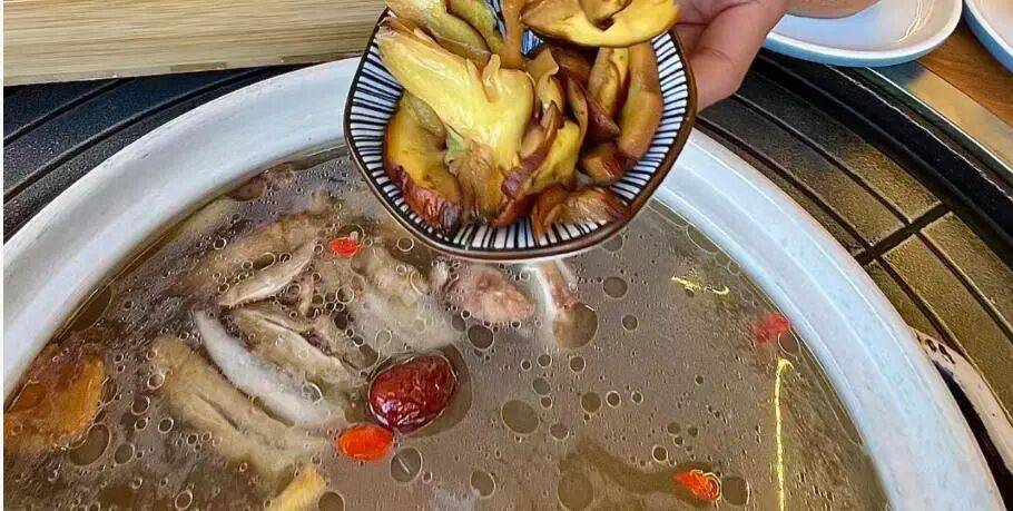 战火为何在供应链上点燃？麻将胡了模拟器火锅创新